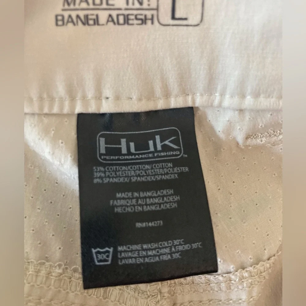 HUK Next Level Performance Fishing Shorts 10.5”Inseam Khaki Tan Cargo Size Large